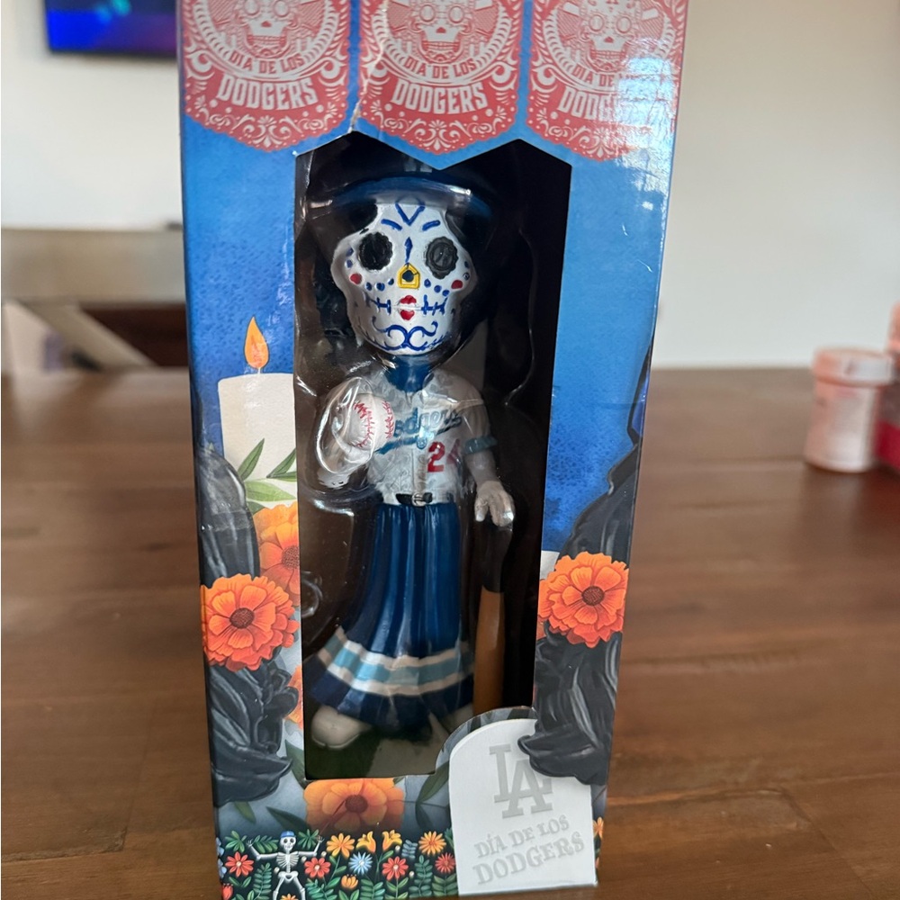 LA Dodgers Día de los Muertos Sugar Skull Bobblehead - Blue & White